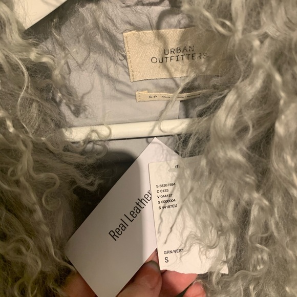 Urban outfitters fur jacket brand new - Picture 3 of 4